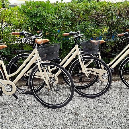 Ampio, Elegante Apt Con Aria Condizionata E Bici Gratis Viareggio Exterior foto